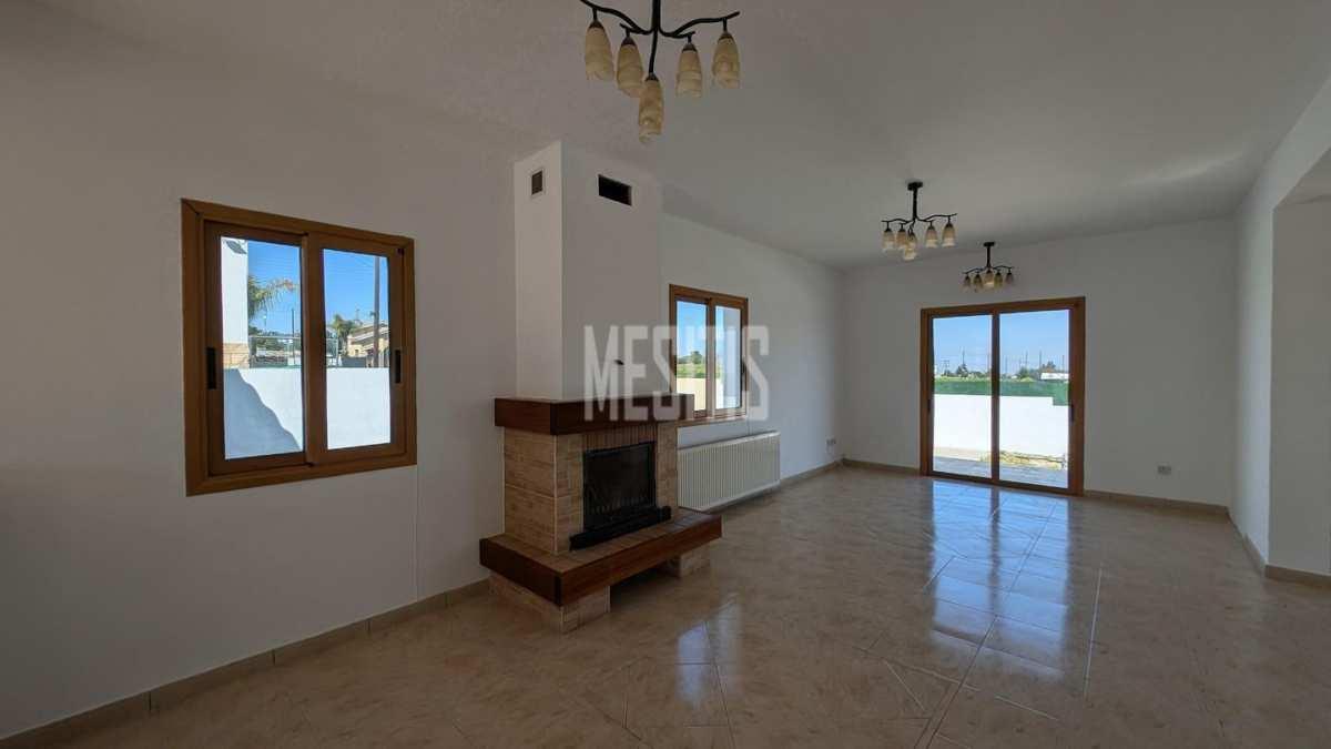 House/Villa For Sale, Lefkosia, Kampia: https://incyprusproperty.com/property/mesitis/house-villa-for-sale-lefkosia-kampia-2/ (incyprusproperty.com)