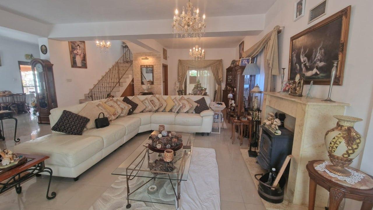 3-bedroom house in Larnaca № 153088: https://dom.com.cy/en/catalog/sale/153088/ (dom.com.cy)