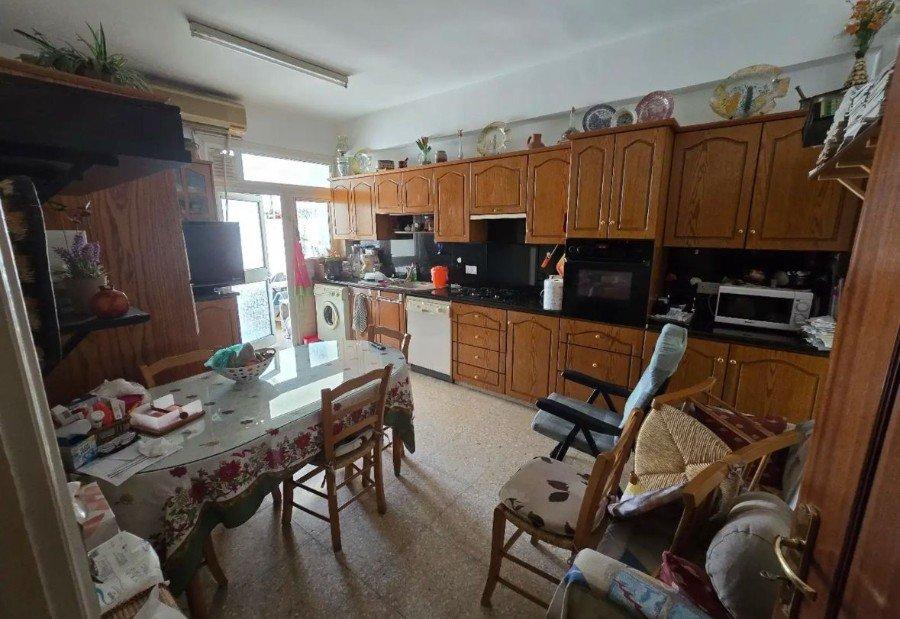 For Sale, Three-Bedroom Semi-Detached House in Pallouriotissa: https://www.offer.com.cy/en/for-sale-three-bedroom-semi-detached-house-in-pallouriotissa/21-816794/ (www.offer.com.cy)