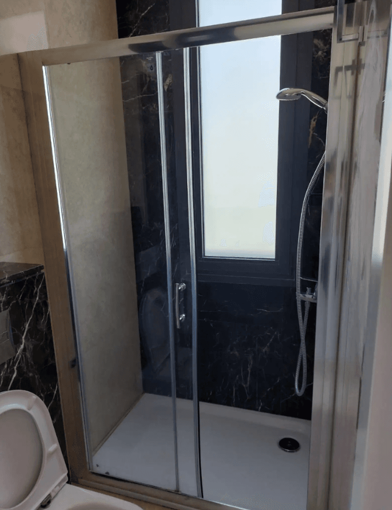 3-bedroom penthouse to rent: https://www.bazaraki.com/adv/5795266_3-bedroom-penthouse-to-rent (www.bazaraki.com)