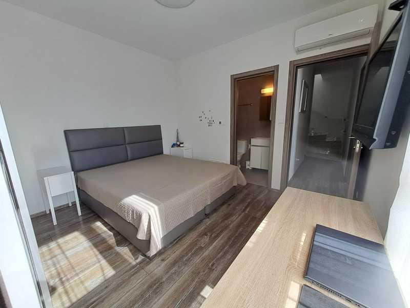 4-bedroom apartment for sale: https://www.bazaraki.com/adv/5791231_4-bedroom-apartment-for-sale (www.bazaraki.com)