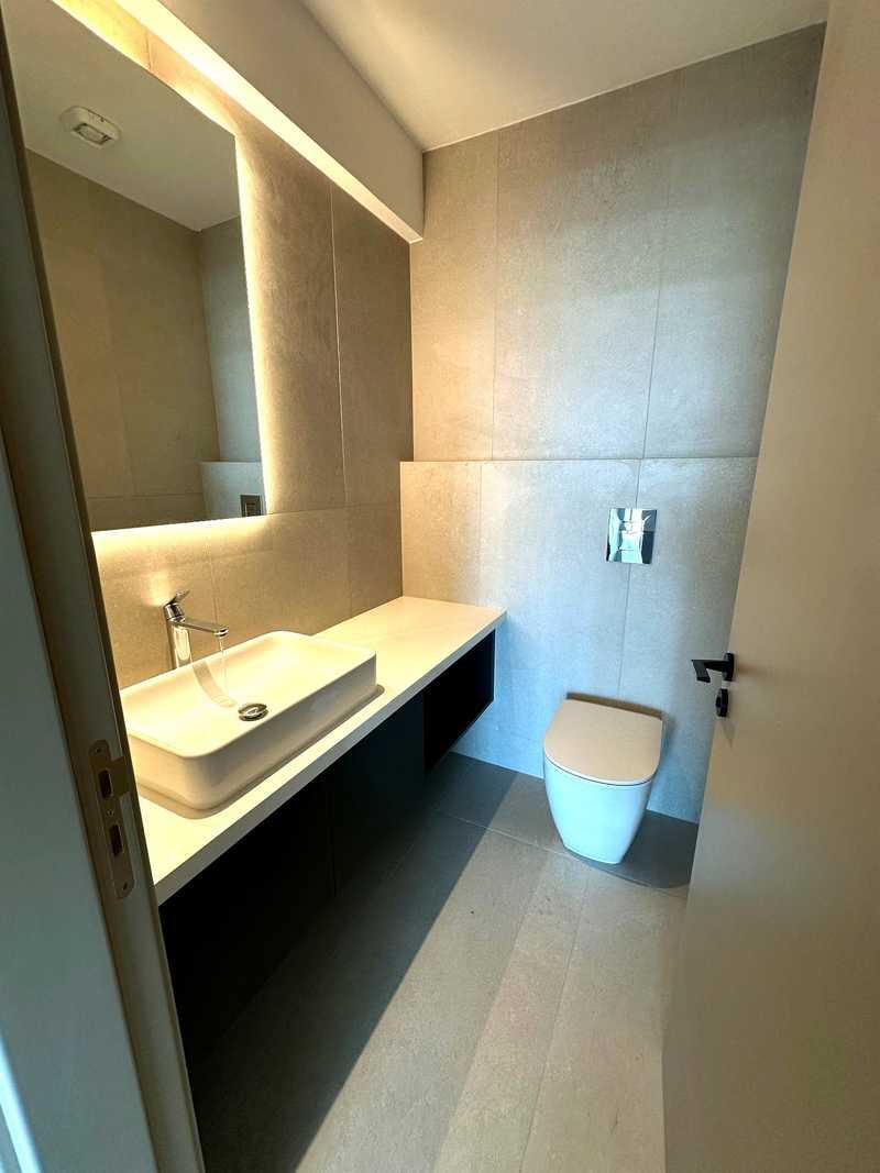 3-bedroom apartment to rent: https://www.bazaraki.com/adv/5798279_3-bedroom-apartment-to-rent (www.bazaraki.com)