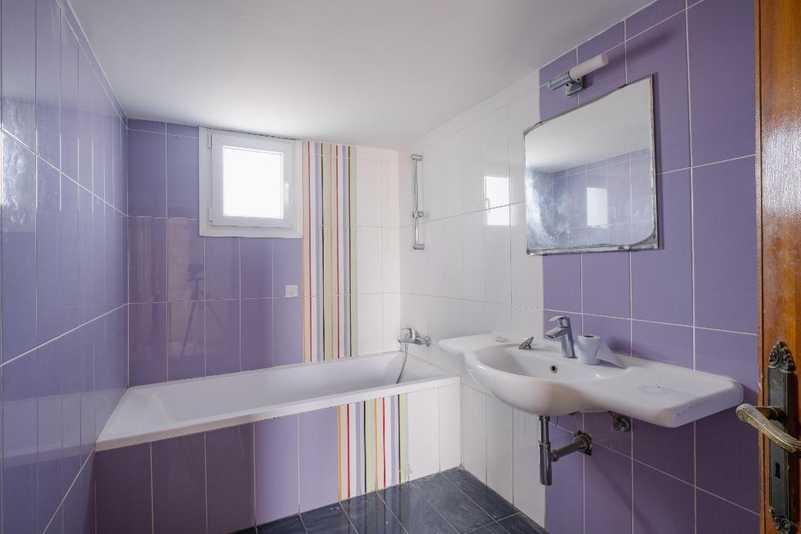 4-bedroom detached house for sale: https://www.bazaraki.com/adv/5798626_4-bedroom-detached-house-for-sale (www.bazaraki.com)