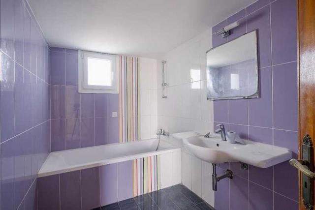 4-bedroom detached house for sale: https://www.bazaraki.com/adv/5798626_4-bedroom-detached-house-for-sale (www.bazaraki.com)