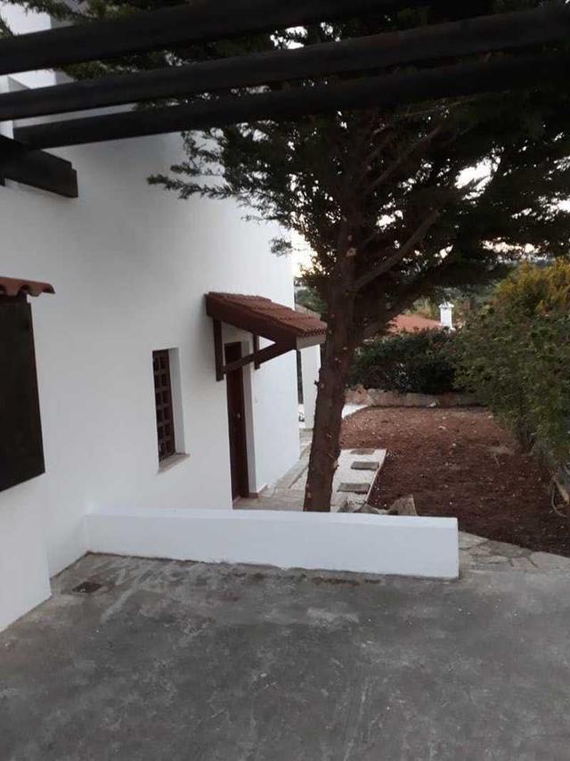 3-bedroom detached house to rent: https://www.bazaraki.com/adv/5791440_3-bedroom-detached-house-to-rent (www.bazaraki.com)