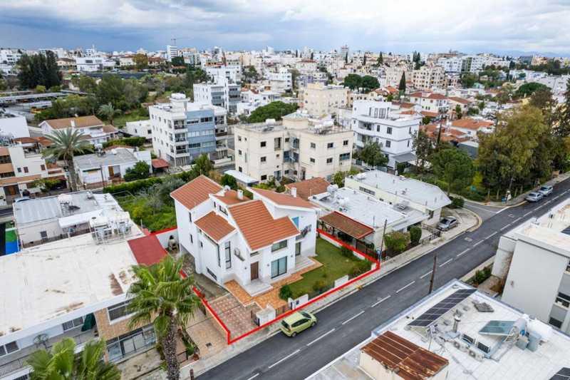 4-bedroom detached house for sale: https://www.bazaraki.com/adv/5799735_4-bedroom-detached-house-for-sale (www.bazaraki.com)