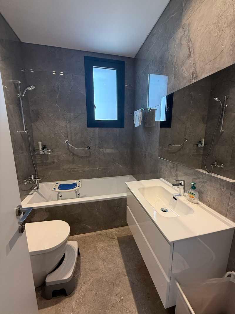 4-bedroom penthouse for sale: https://www.bazaraki.com/adv/5786452_4-bedroom-penthouse-for-sale (www.bazaraki.com)