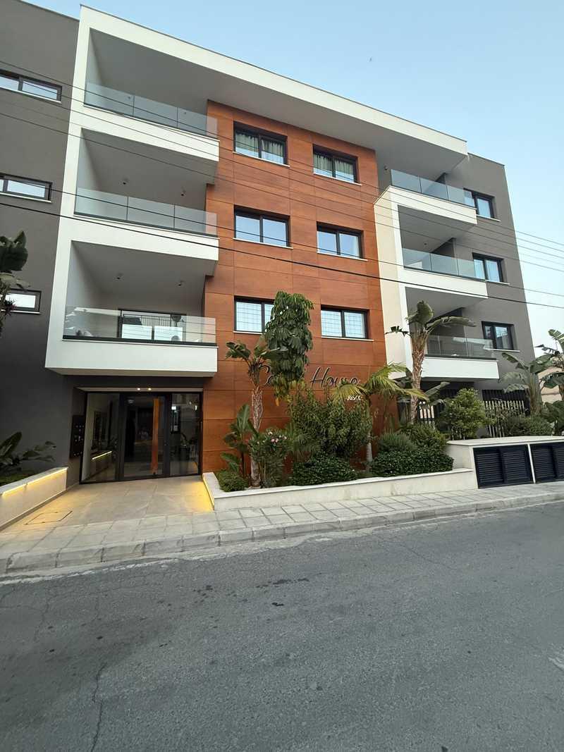 2-bedroom apartment to rent: https://www.bazaraki.com/adv/5797586_2-bedroom-apartment-to-rent (www.bazaraki.com)