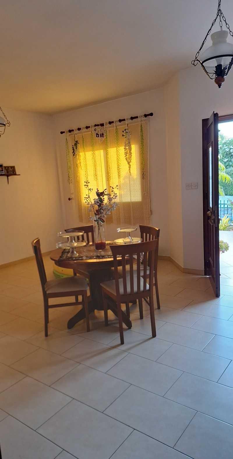 4-bedroom detached house for sale: https://www.bazaraki.com/adv/5797934_4-bedroom-detached-house-for-sale (www.bazaraki.com)
