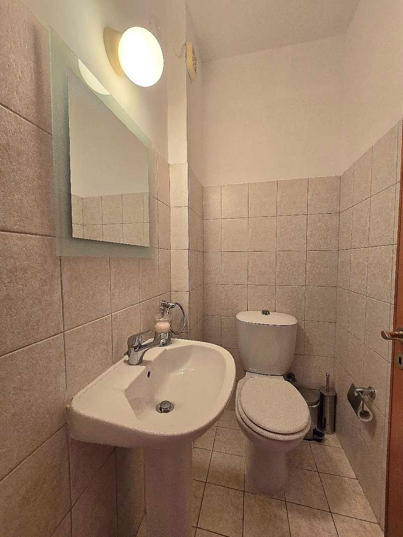 3-bedroom apartment for sale: https://www.bazaraki.com/adv/5794069_3-bedroom-apartment-for-sale (www.bazaraki.com)