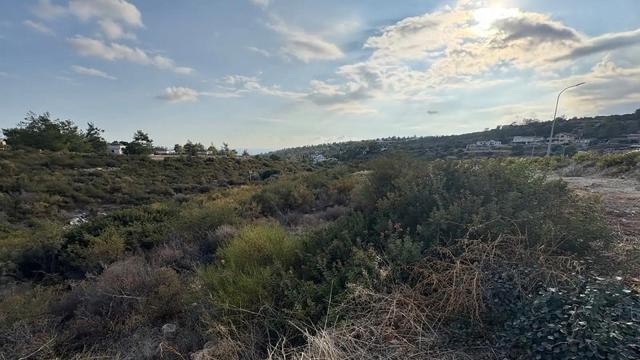 New 3-bedroom house in Limassol № 152758: https://dom.com.cy/en/catalog/sale/152758/ (dom.com.cy)