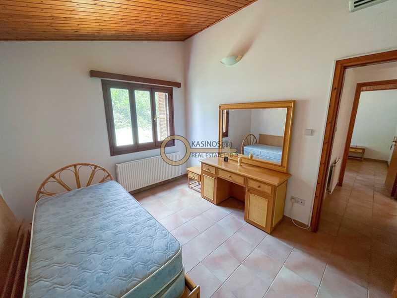3-bedroom detached house for sale: https://www.bazaraki.com/adv/5786506_3-bedroom-detached-house-for-sale (www.bazaraki.com)