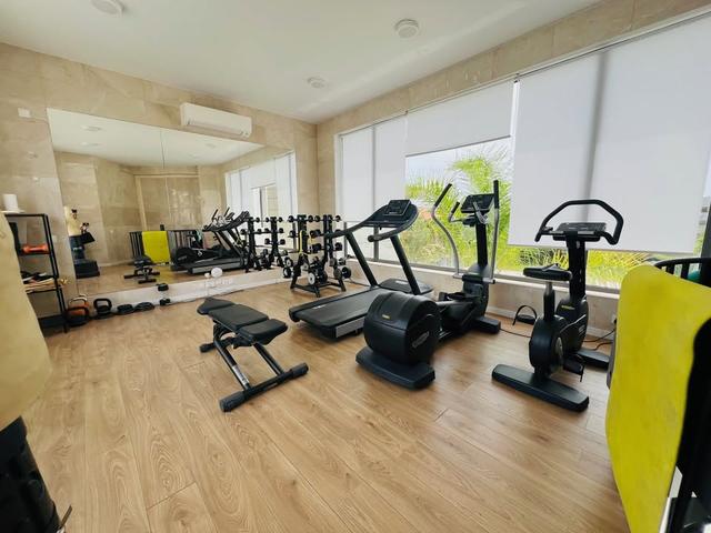 3 Beds 3 Baths Apartment/condo: https://www.facebook.com/marketplace/item/1189328872495519 (www.facebook.com)