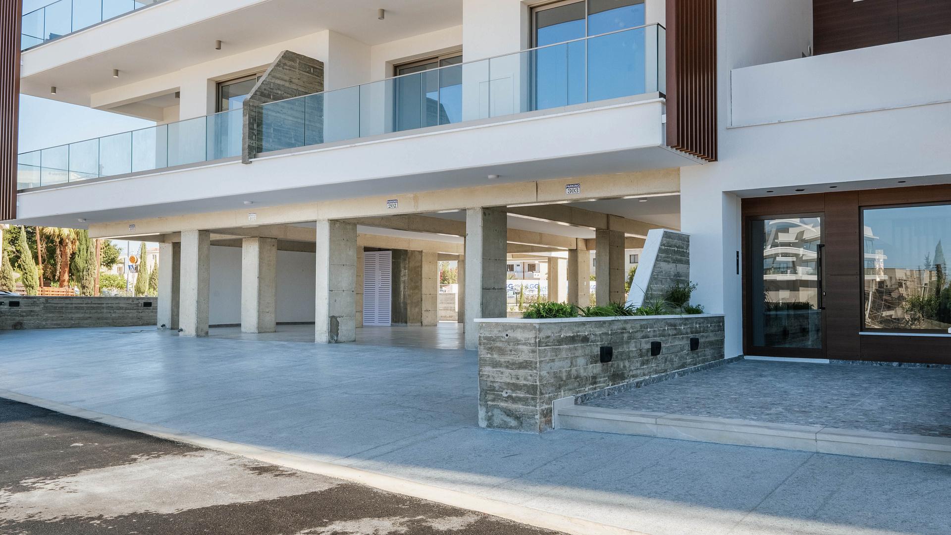 New 2-bedroom penthouse in Paphos № 153689: https://dom.com.cy/en/catalog/sale/153689/ (dom.com.cy)