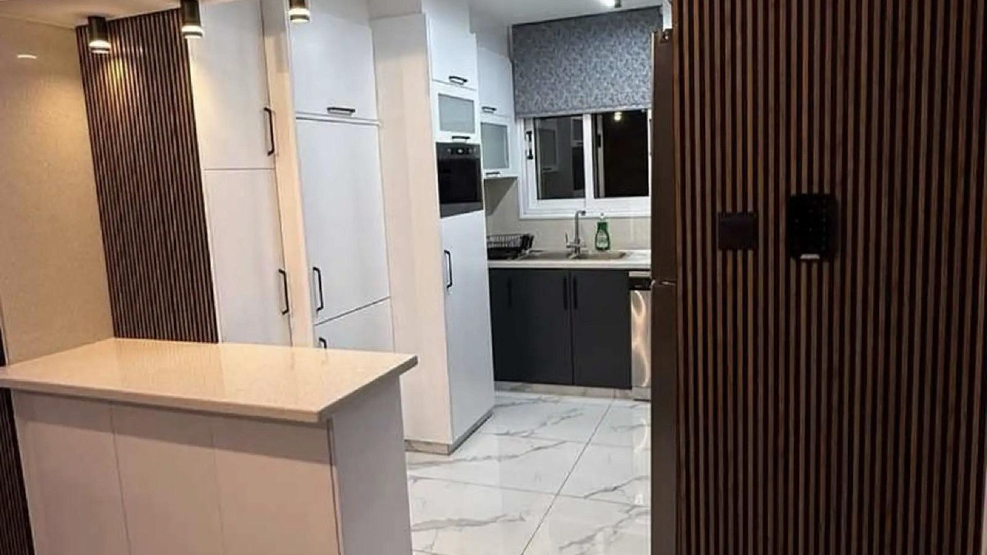 2-bedroom flat in Limassol №154058: https://dom.com.cy/en/catalog/rent/154058/ (dom.com.cy)