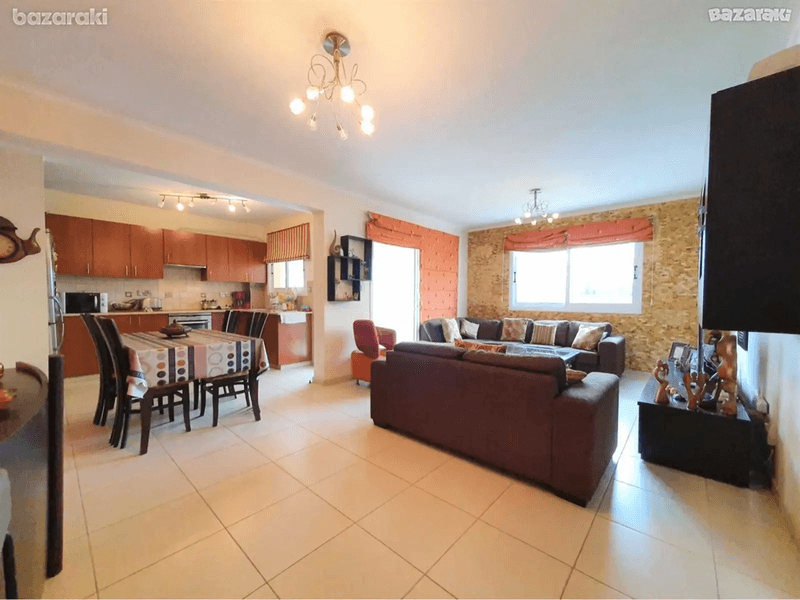 3-bedroom apartment to rent: https://www.bazaraki.com/adv/5795160_3-bedroom-apartment-to-rent (www.bazaraki.com)