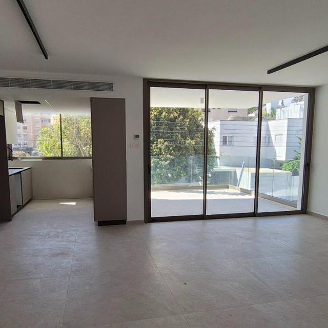 New 3-bedroom penthouse in Nicosia №148385: https://dom.com.cy/en/catalog/rent/148385/ (dom.com.cy)