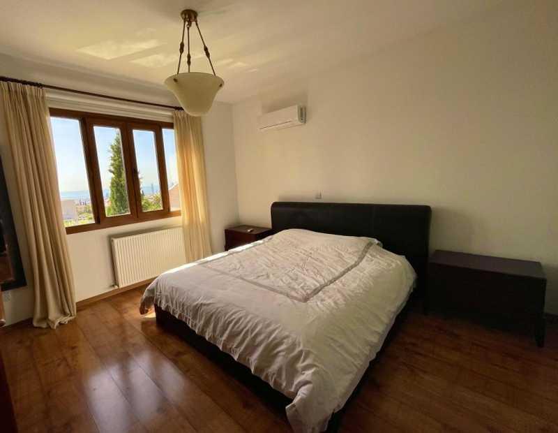5-bedroom detached house to rent: https://www.bazaraki.com/adv/5798590_5-bedroom-detached-house-to-rent (www.bazaraki.com)
