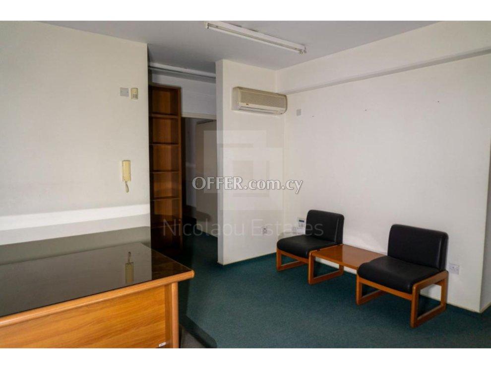 Office for sale in Agioi Omologites suitable for investment: https://www.offer.com.cy/en/office-for-sale-in-agioi-omologites-suitable-for-investment/21-693140/ (www.offer.com.cy)