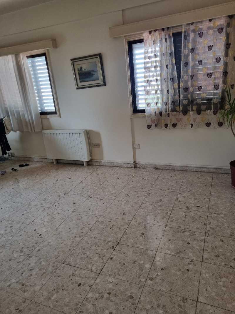 3-bedroom apartment to rent: https://www.bazaraki.com/adv/5787995_3-bedroom-apartment-to-rent (www.bazaraki.com)