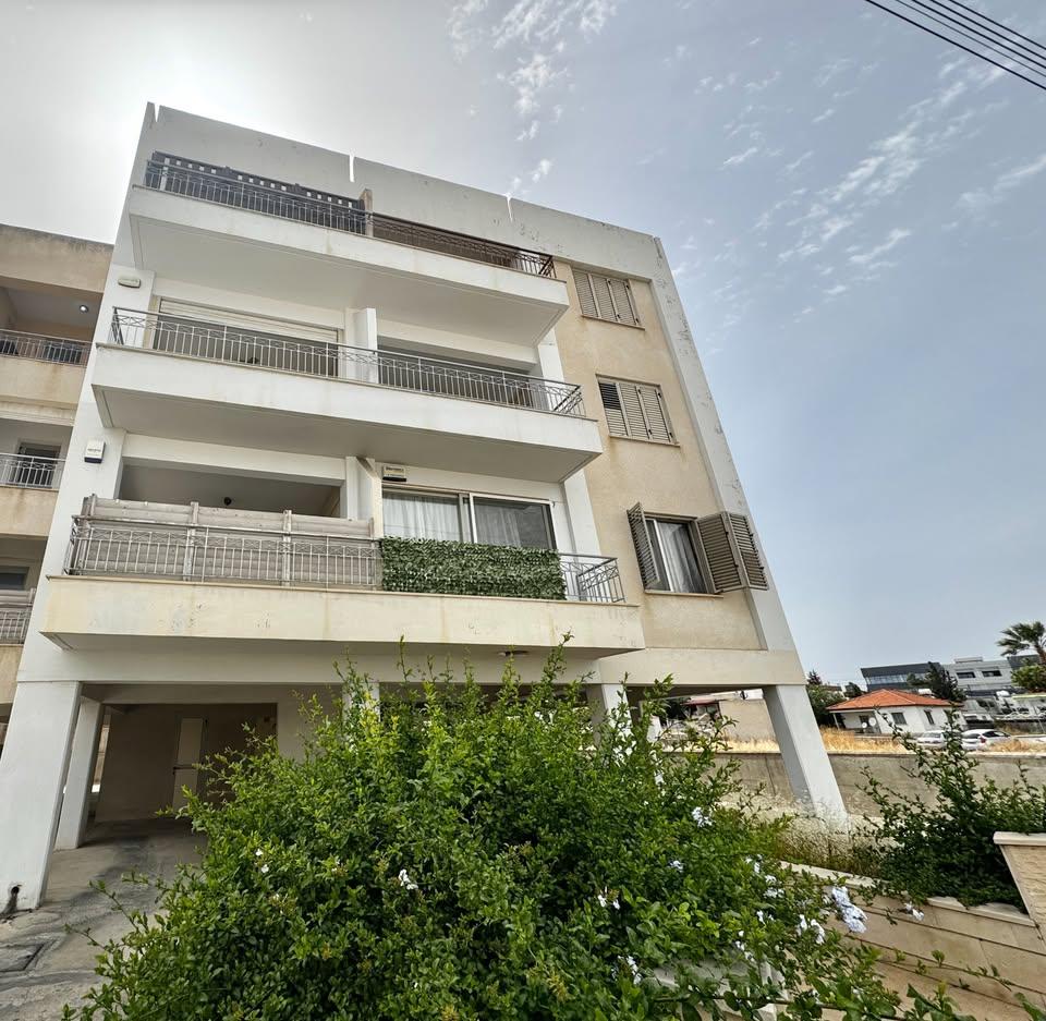 3 beds 2 baths Flat/apartment: https://www.facebook.com/marketplace/item/655215410652429 (www.facebook.com)