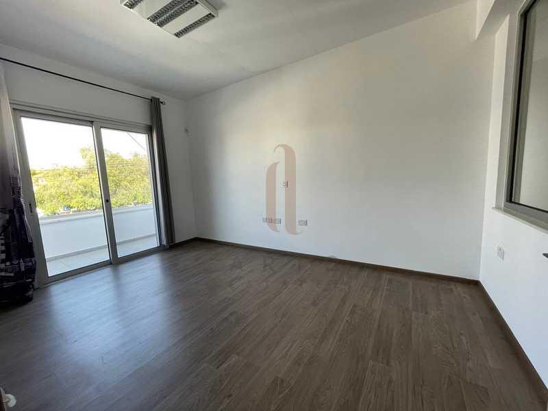5-bedroom villa to rent: https://www.bazaraki.com/adv/5797382_5-bedroom-villa-to-rent (www.bazaraki.com)