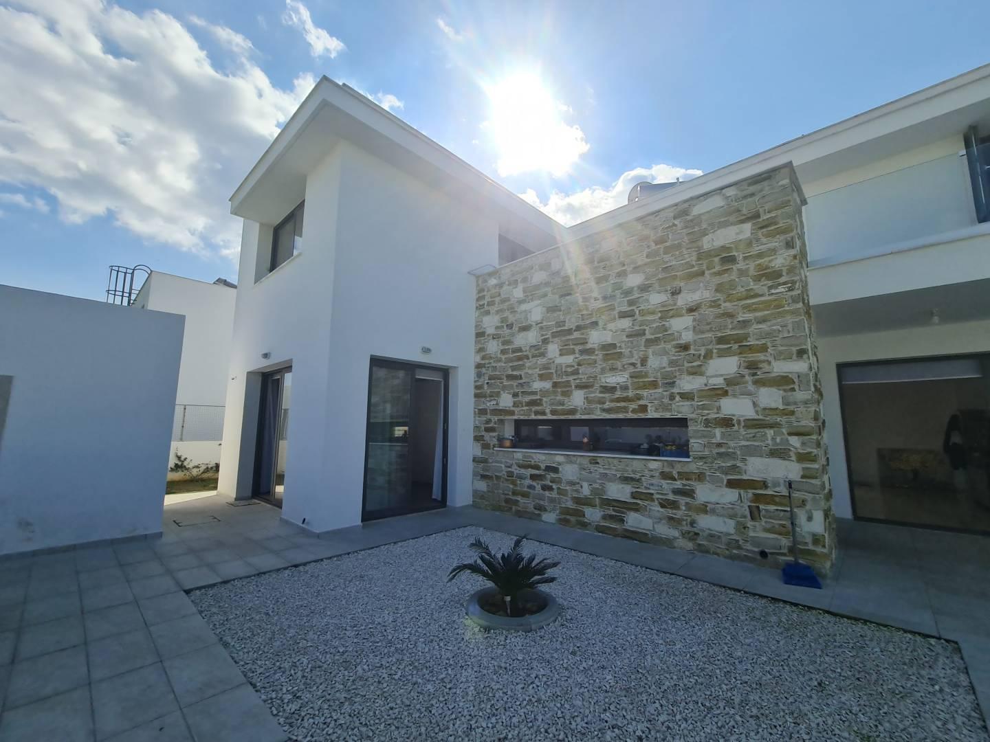 New 4-bedroom villa in Larnaca №153333: https://dom.com.cy/en/catalog/rent/153333/ (dom.com.cy)