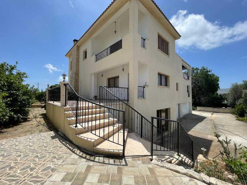 6-bedroom detached house to rent: https://www.bazaraki.com/adv/5797226_6-bedroom-detached-house-to-rent (www.bazaraki.com)