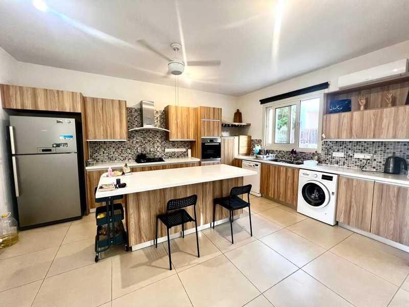 4-bedroom semi-detached for sale: https://www.bazaraki.com/adv/5765965_4-bedroom-semi-detached-for-sale (www.bazaraki.com)