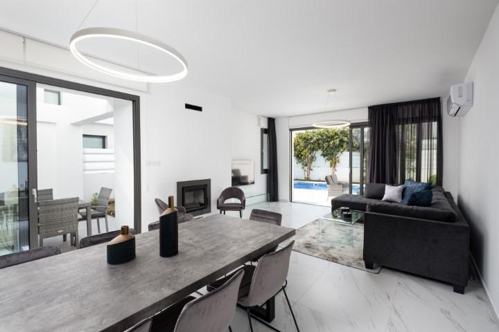 New 5-bedroom villa in Larnaca № 153326: https://dom.com.cy/en/catalog/sale/153326/ (dom.com.cy)