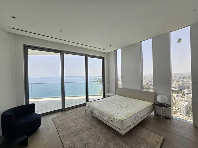 3-bedroom apartment to rent: https://www.bazaraki.com/adv/5789220_3-bedroom-apartment-to-rent (www.bazaraki.com)