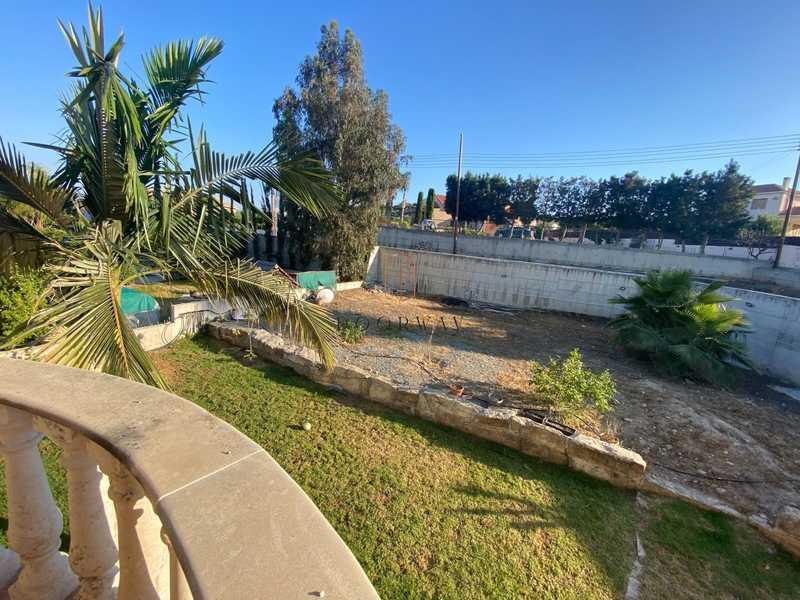 5-bedroom detached house for sale: https://www.bazaraki.com/adv/5794777_5-bedroom-detached-house-for-sale (www.bazaraki.com)