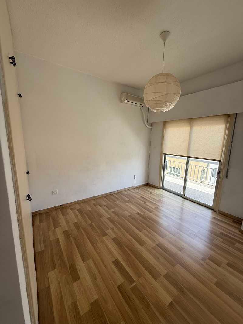 3-bedroom apartment to rent: https://www.bazaraki.com/adv/5794887_3-bedroom-apartment-to-rent (www.bazaraki.com)