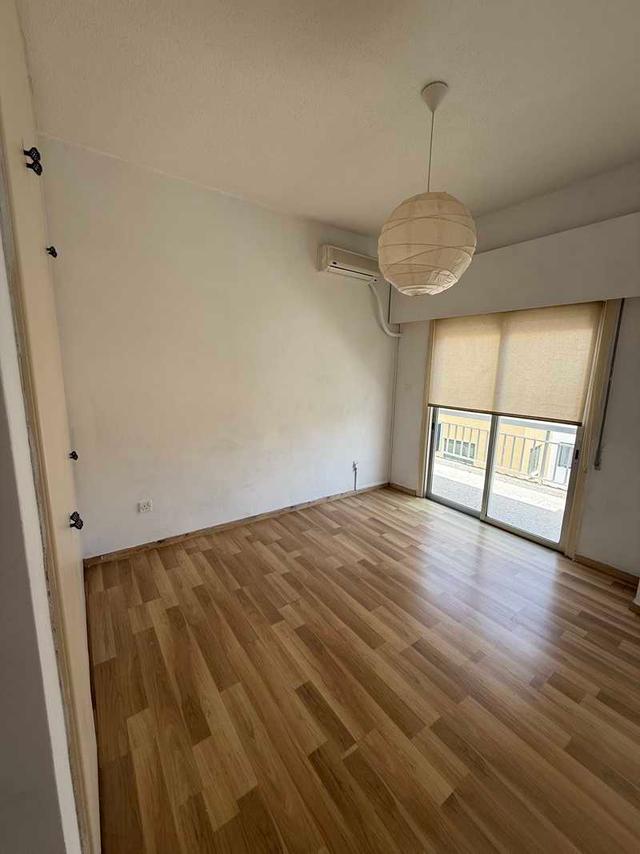 3-bedroom apartment to rent: https://www.bazaraki.com/adv/5794887_3-bedroom-apartment-to-rent (www.bazaraki.com)