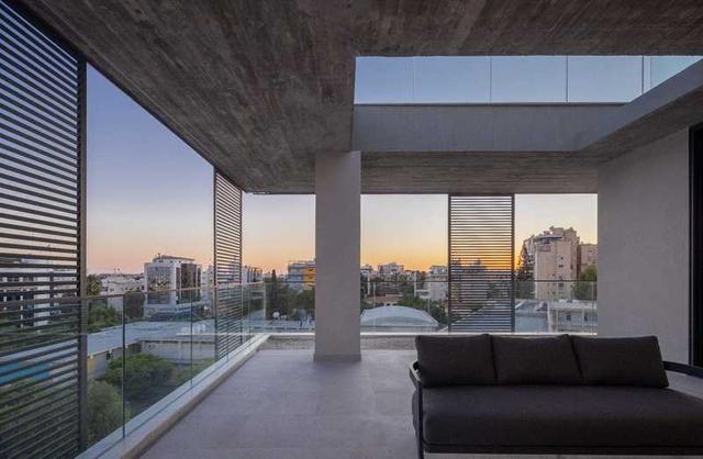 2-bedroom apartment for sale: https://www.bazaraki.com/adv/5796174_2-bedroom-apartment-for-sale (www.bazaraki.com)