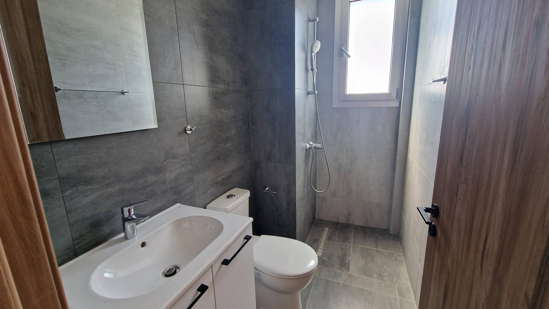 New 2-bedroom flat in Larnaca № 153916: https://dom.com.cy/en/catalog/sale/153916/ (dom.com.cy)