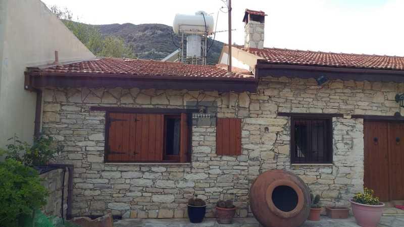 2-bedroom detached house for sale: https://www.bazaraki.com/adv/5763795_2-bedroom-detached-house-for-sale (www.bazaraki.com)