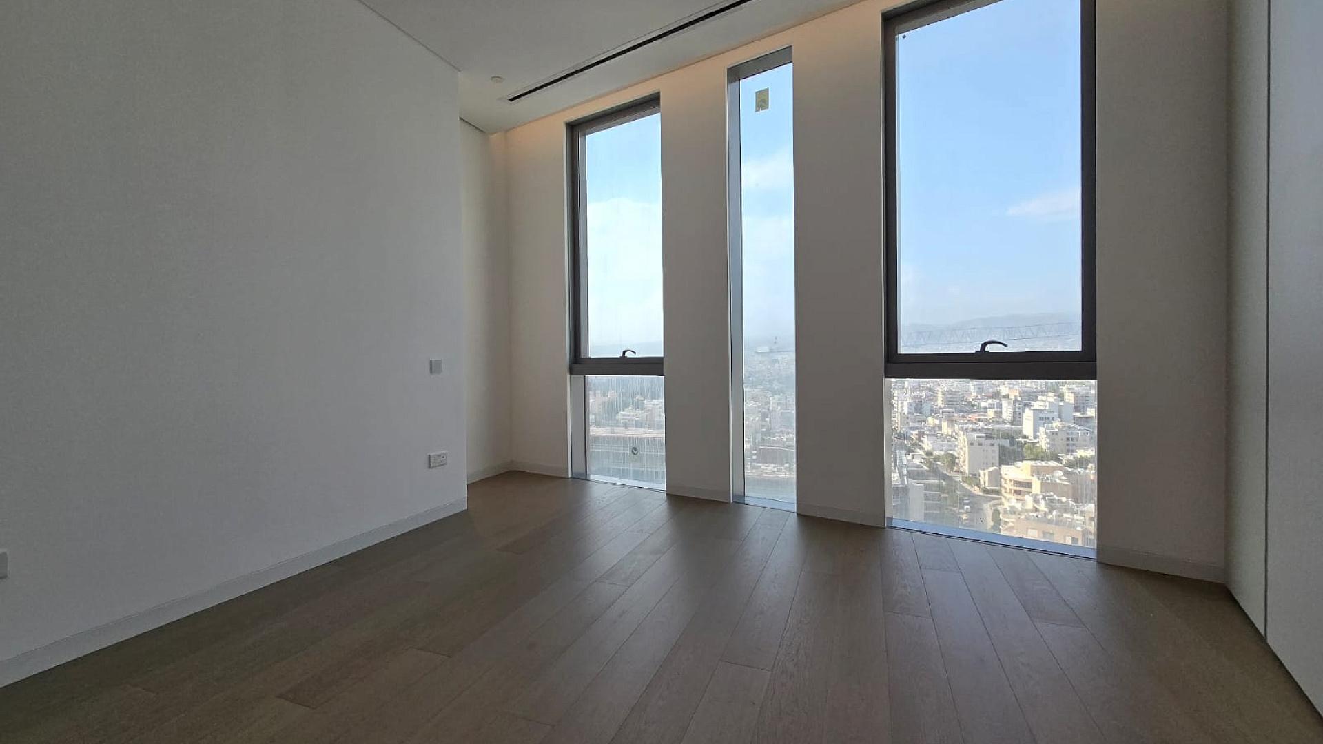 New 3-bedroom apartment in Limassol № 147763: https://dom.com.cy/en/catalog/sale/147763/ (dom.com.cy)