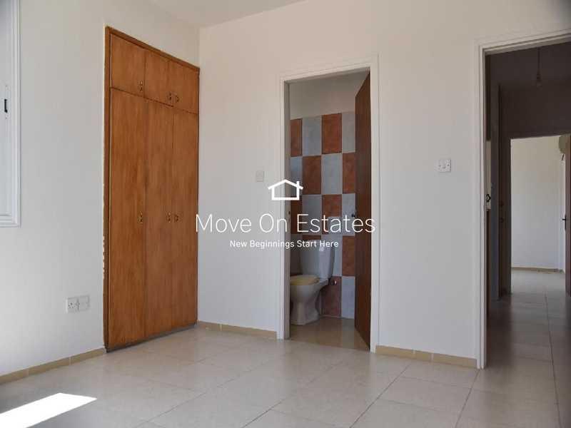 3-bedroom apartment for sale: https://www.bazaraki.com/adv/5786748_3-bedroom-apartment-for-sale (www.bazaraki.com)