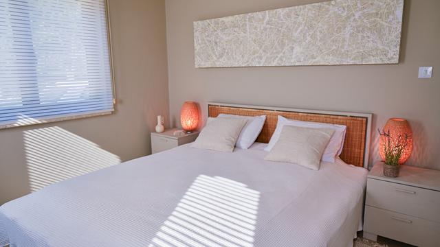 6-bedroom villa in Larnaca № 153177: https://dom.com.cy/en/catalog/sale/153177/ (dom.com.cy)