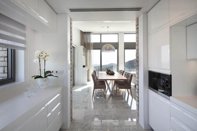 New 3-bedroom villa in Paphos № 150288: https://dom.com.cy/en/catalog/sale/150288/ (dom.com.cy)