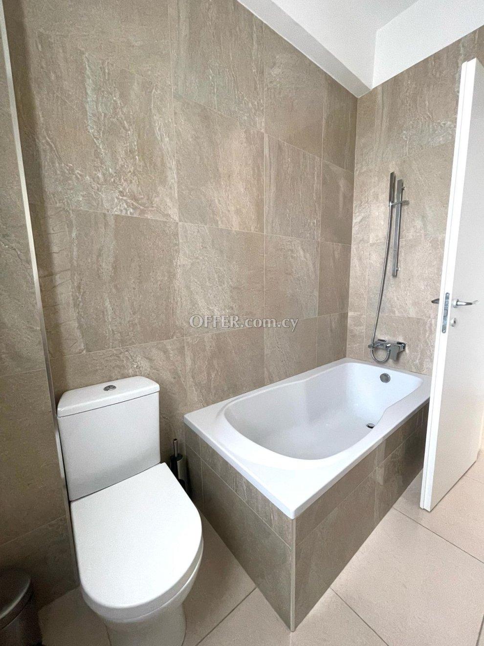 Apartment (Penthouse) in Moutagiaka Tourist Area, Limassol for Sale: https://www.offer.com.cy/en/apartment-penthouse-in-moutagiaka-tourist-area-limassol-for-sale/21-816378/ (www.offer.com.cy)