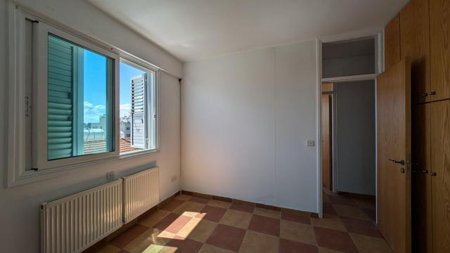 Residential Building 362 SQM For Sale: https://www.zyprus.com/property/39148/9-bedrooms-building-residential-building-in-kaimakli-nicosia (www.zyprus.com)
