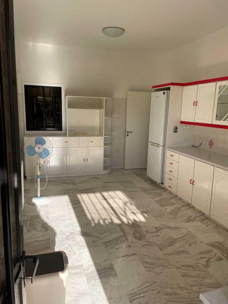 3-bedroom apartment to rent: https://www.bazaraki.com/adv/5787989_3-bedroom-apartment-to-rent (www.bazaraki.com)