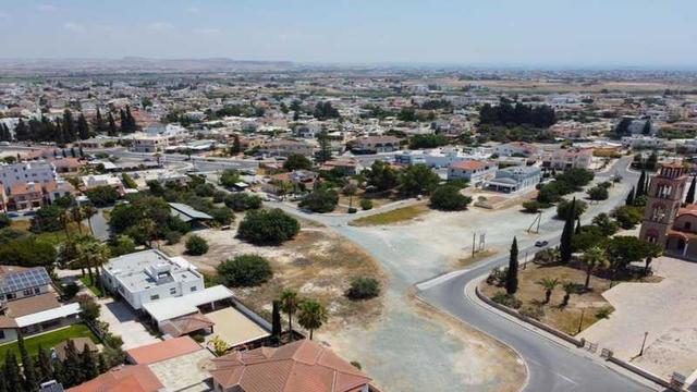 Industrial land 4218 m²: https://www.bazaraki.com/adv/5794989_industrial-land-4218-m2 (www.bazaraki.com)