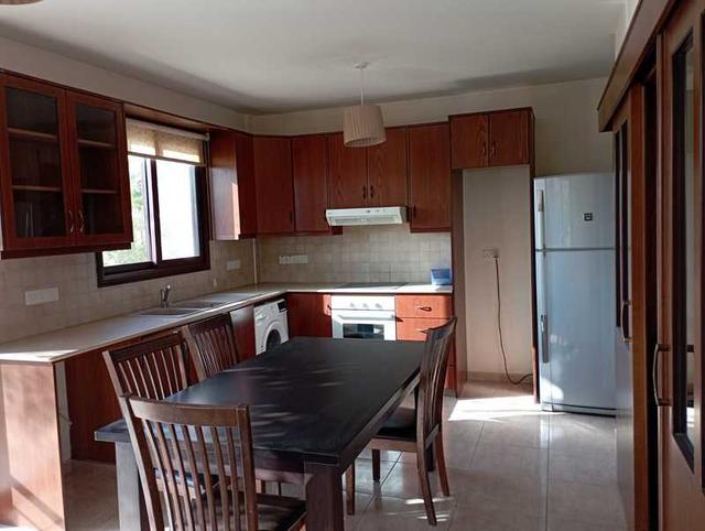 3-bedroom apartment to rent: https://www.bazaraki.com/adv/5794608_3-bedroom-apartment-to-rent (www.bazaraki.com)