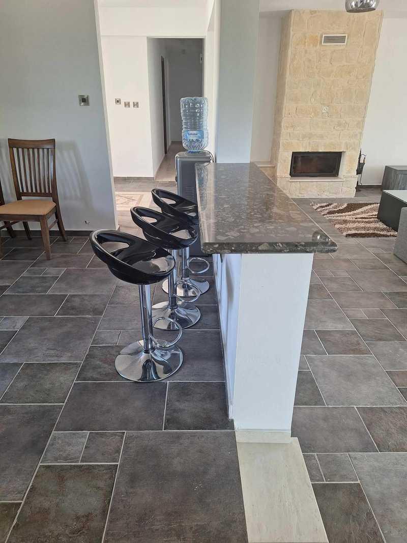 3-bedroom detached house to rent: https://www.bazaraki.com/adv/5793514_3-bedroom-detached-house-to-rent (www.bazaraki.com)