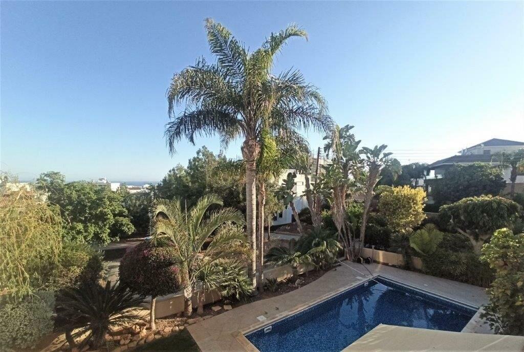 4 Bedroom Detached House For Sale: https://www.zyprus.com/property/24554/4-bedrooms-house-detached-house-in-agios-athanasios-limassol (www.zyprus.com)